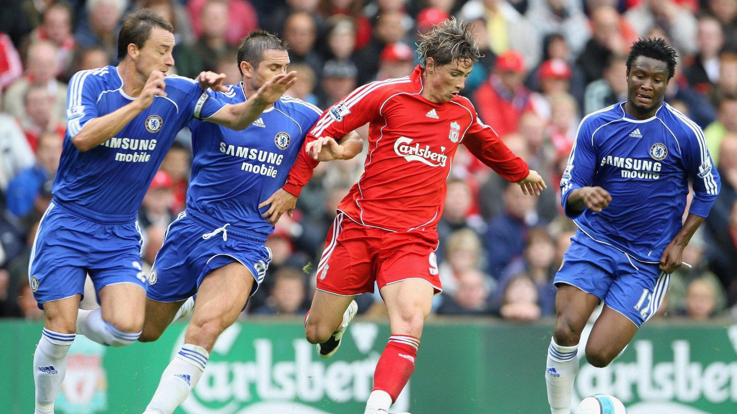 “冠军荣耀：感人瞬间永载史册”，冠军的荣耀